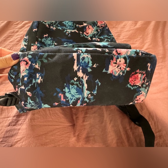 Herschel Backpack - Picture 3 of 10